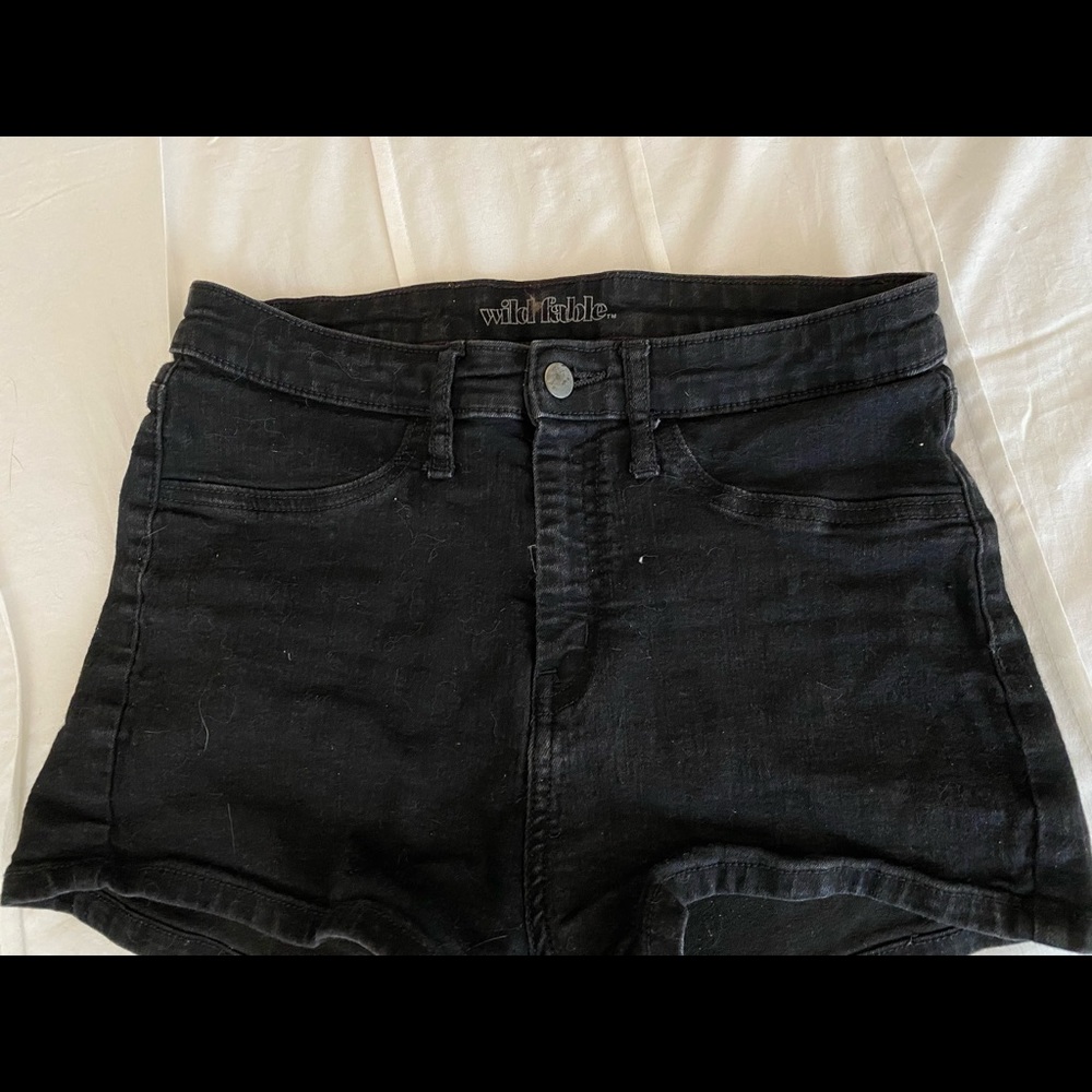 target brand black denim jean shorts size 10 (31R)